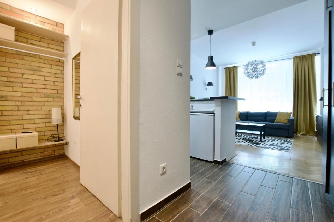 Standard Apartment By Hi5 - Center Of City Center Budapest Ngoại thất bức ảnh